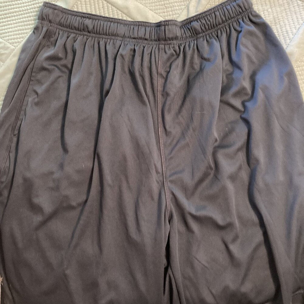 BSN Men's shorts size XL